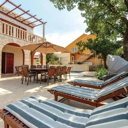Five-bedroom Home,pool,barbecue Vakantiehuis Zaton (Dubrovnik-Neretva)