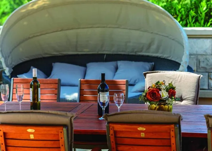 Vakantiehuis Five-bedroom Home,pool,barbecue Zaton (Dubrovnik-Neretva)