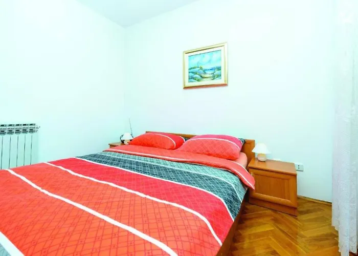 Five-bedroom Home,pool,barbecue *