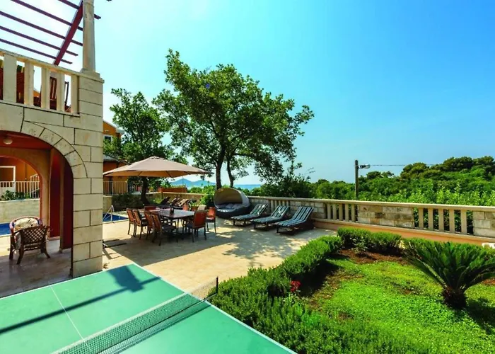 Five-bedroom Home,pool,barbecue Vakantiehuis