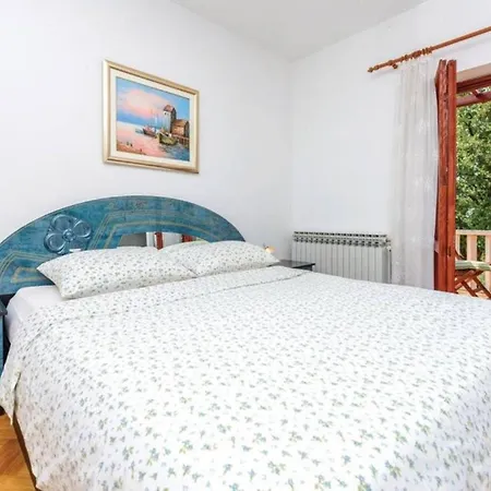 Ferienhaus Five-bedroom Home,pool,barbecue *